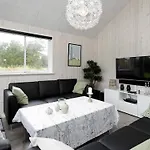 Luxury Pool Retreat in Blavand - By Traum Ferienwohnungen Blåvand