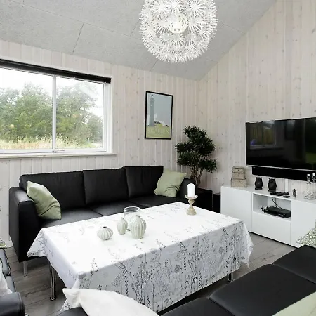Ferienhaus 18 Person In Bl Vand *