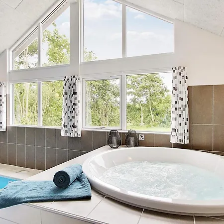 Luxury Pool Retreat In - By Traum Holiday home Blavand